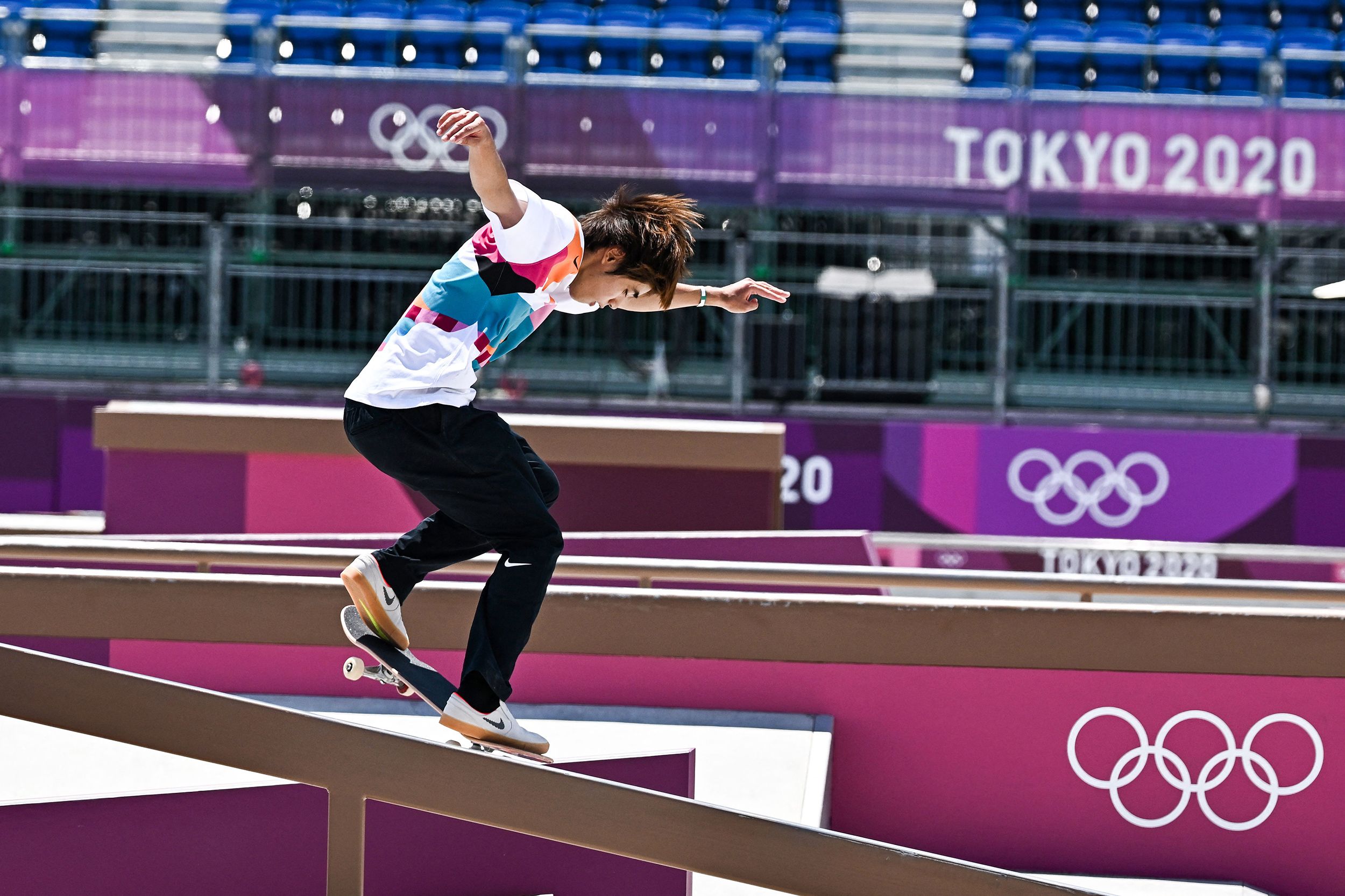 Yuto Horigome uit Japan op de Olympische spelen van Tokyo (25 juli 2020), foto door Jeff Pachoud. Yuto Horigome uit Japan op de Olympische spelen van Tokyo (25 juli 2020), foto door Jeff Pachoud.